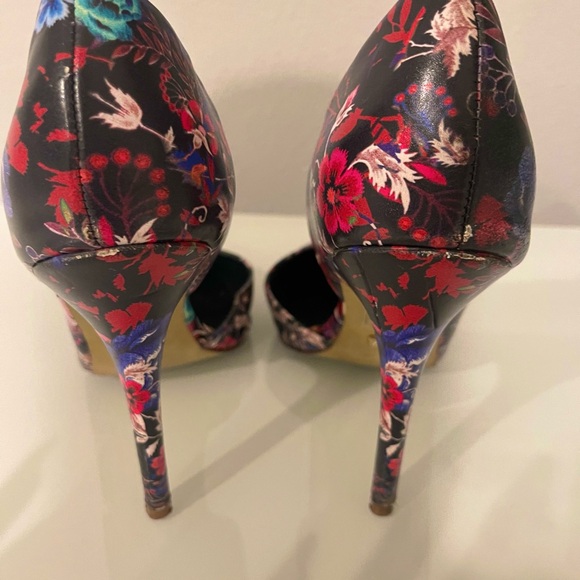 Bebe Floral heels - Picture 2 of 6